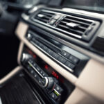 Jak vyčistit klimatizaci v autě aneb nevdechujte za jízdy plísně a bakterie