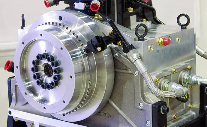 Budeme jezdit na čpavek? V Japonsku zkoumají alternativu k fosilním palivům